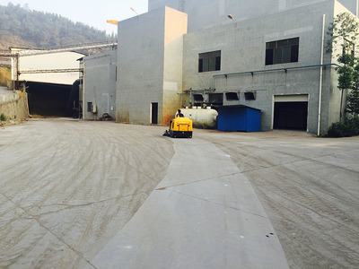 W1400小型電動駕駛式掃地機(jī)